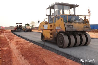 高安再添两座城市公园 预计本月交付 完善市政道路工程同步推进